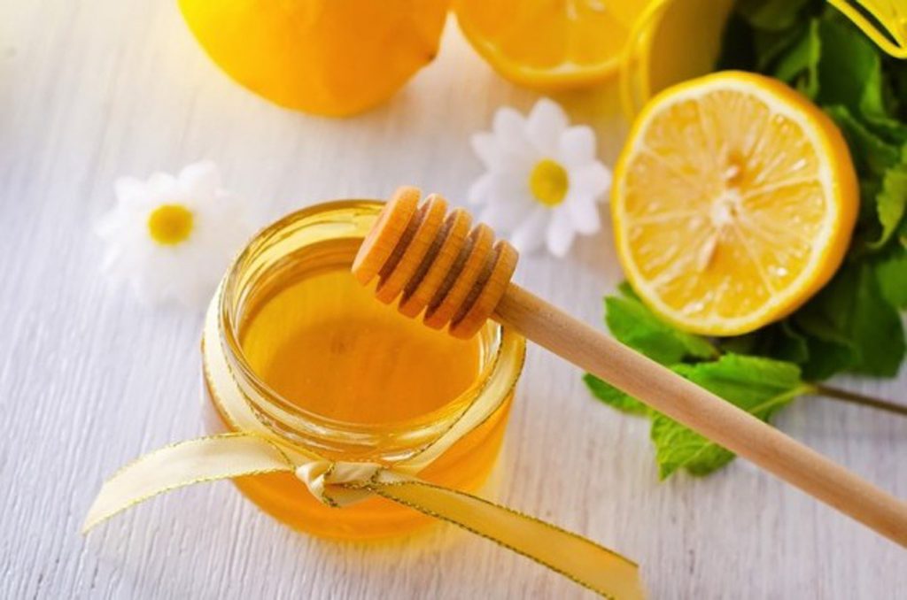 Công dụng của chanh ngâm mật ong chữa ho hiệu quả